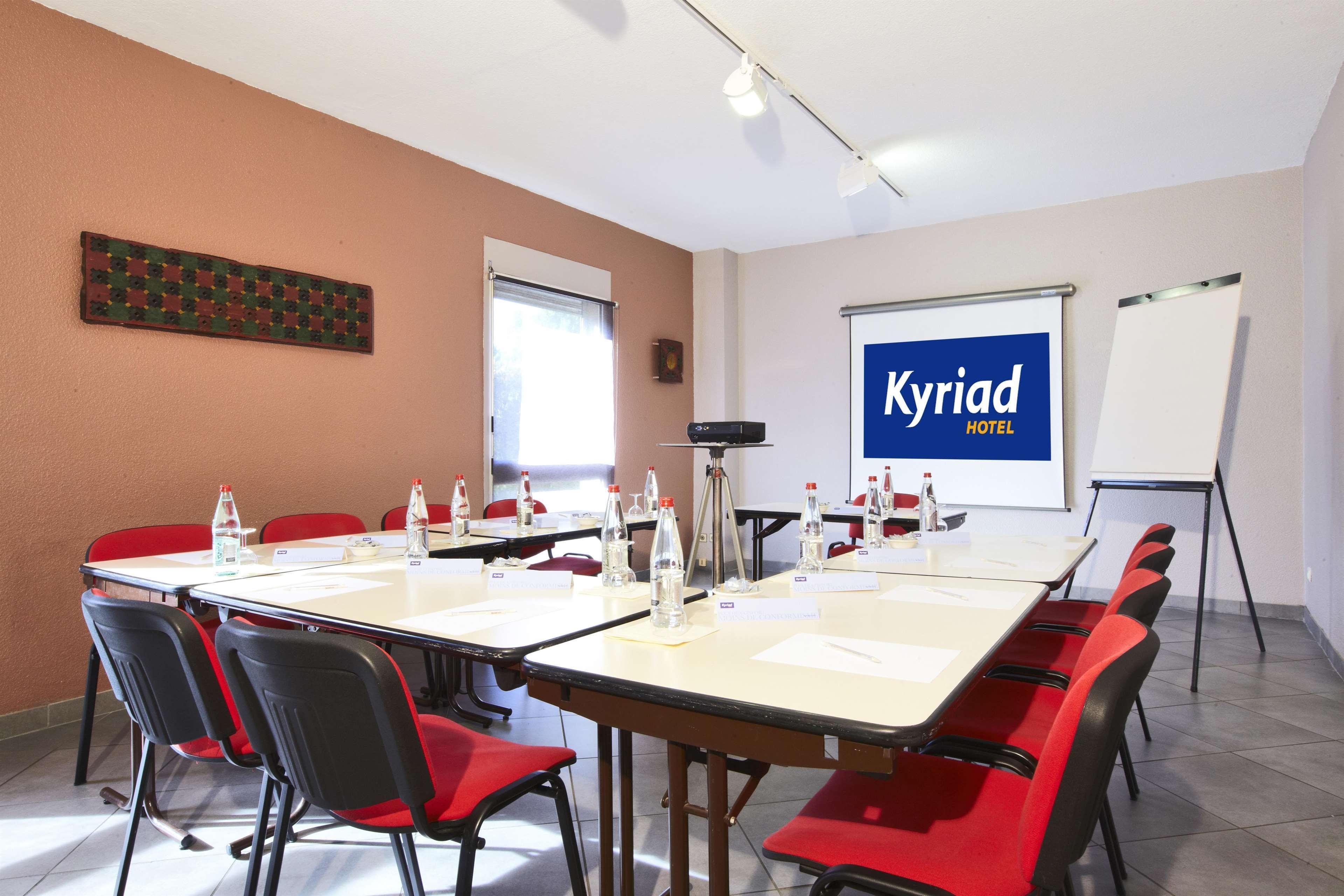 Kyriad Nimes Centre Exteriör bild
